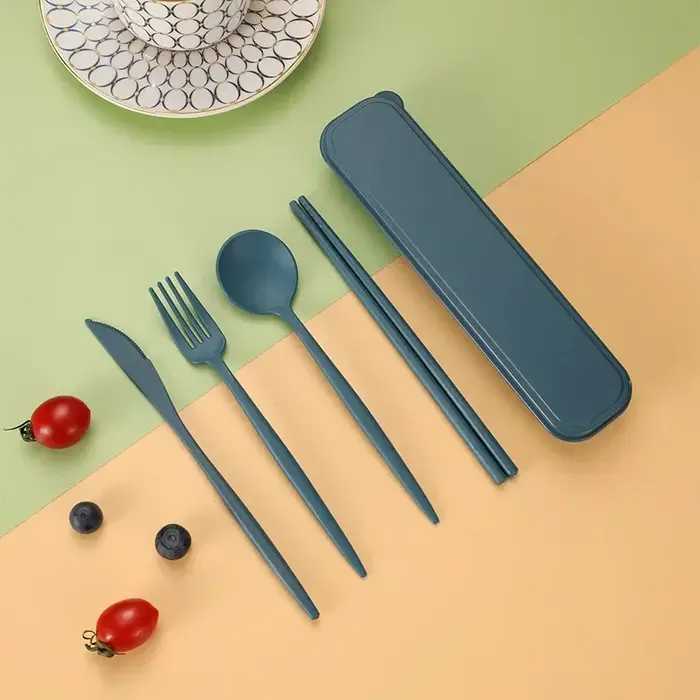 Couverts de voyage portables