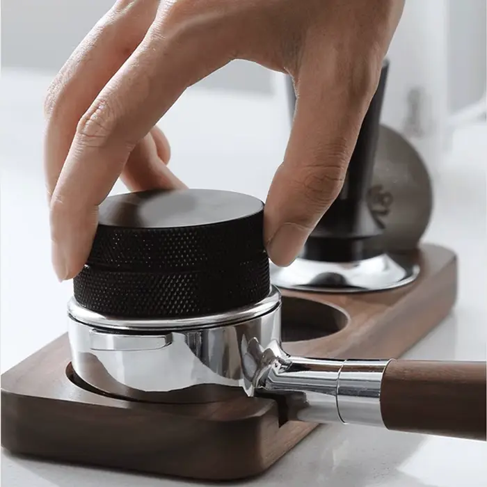 Support de Tamper et Porte-Filtre en Bois de Noyer pour Accessoires d'Espresso 51MM 54MM 58MM – Station de Tampering pour Barista