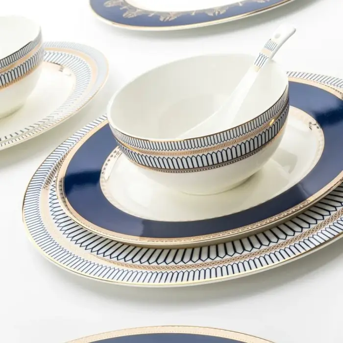Assiettes de luxe en porcelaine fine