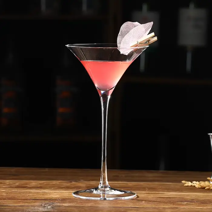 Verre à cocktail, champagne, martini, verres à vin, verrerie à longue tige