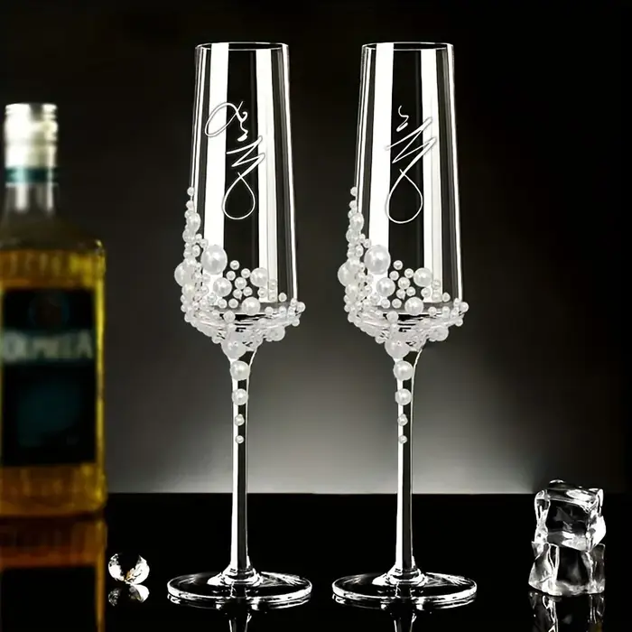 Verres à Champagne élégants en cristal perlé