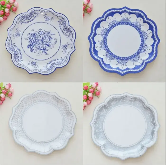 Assiette chinoise en porcelaine bleue et blanche