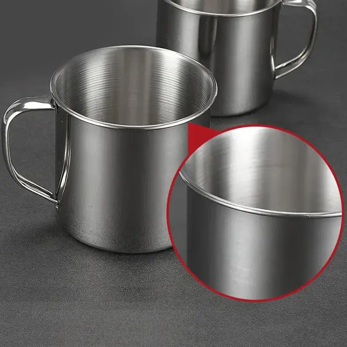 Tasse en acier inoxydable