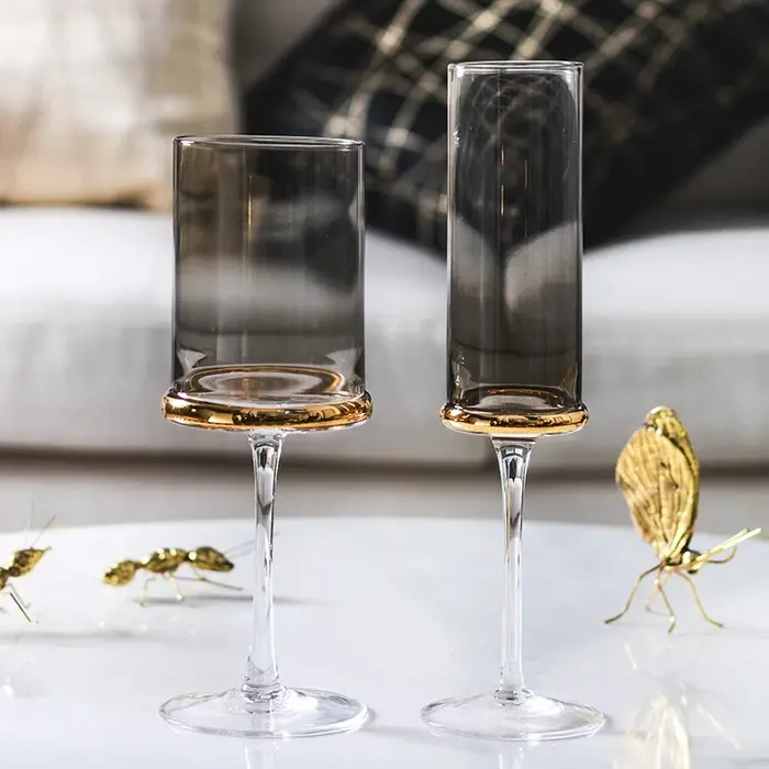 Verre à vin galvanisé gris fumé nordique