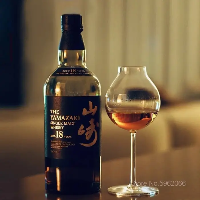 Verre à whisky en cristal avec bourgeon