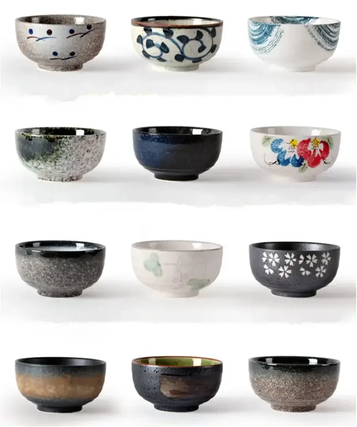 Filles à soupe de riz japonais