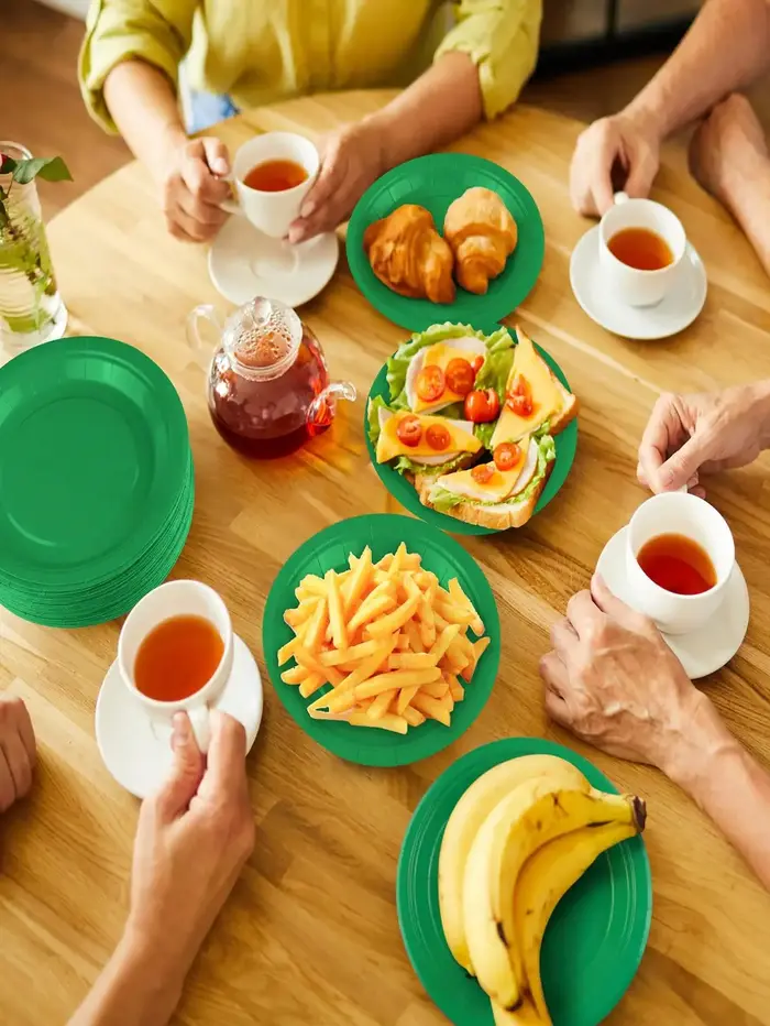 Assiettes en papier jetables vertes