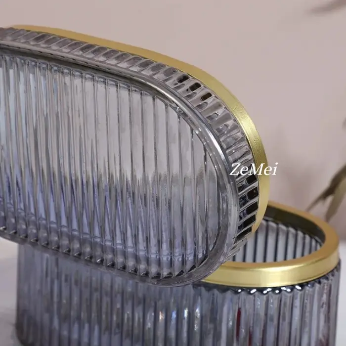 Pot de rangement en verre