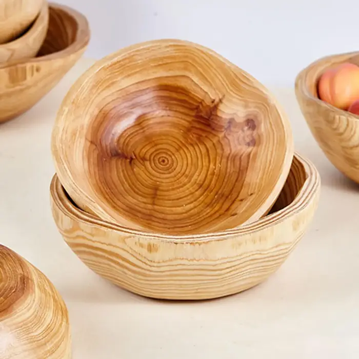 Bol à salade rustique en bois naturel