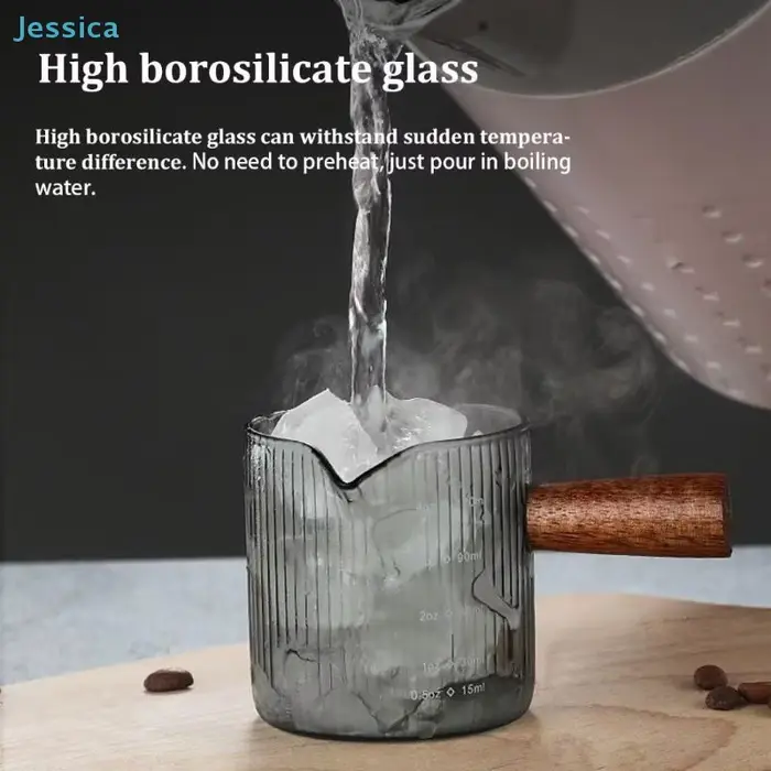 ♥ Tasse à mousse de lait en verre côtelé avec poignée en bois