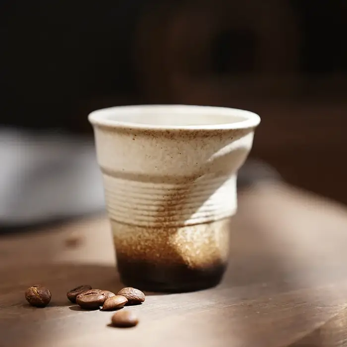 Mini tasse à café irrégulière créative de 3/6oz