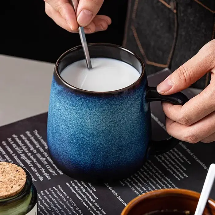 Tasse en céramique de grande capacité pour changement de four