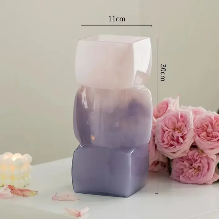 Vase en verre géométrique carré empilable marbré dégradé