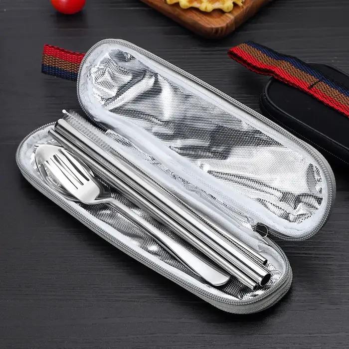 Ensemble de couverts de voyage réutilisables