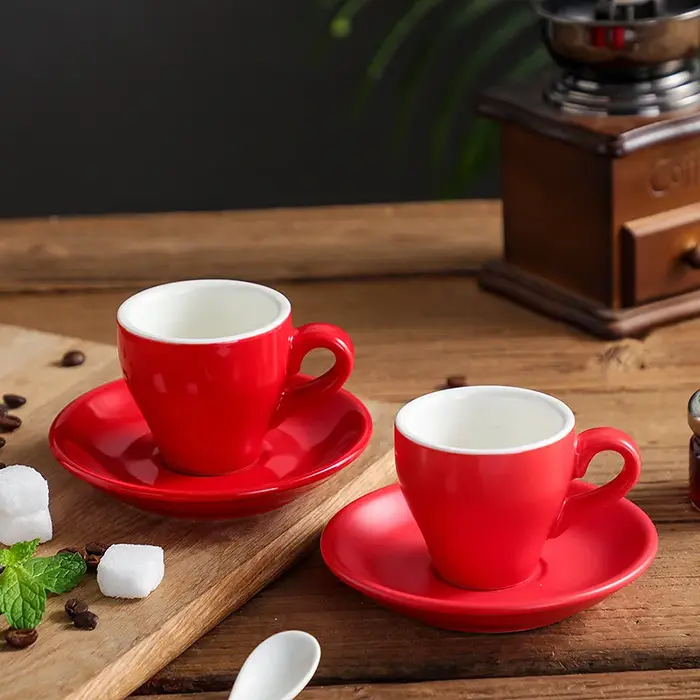 Tasse à café en céramique épaisse de couleur unie