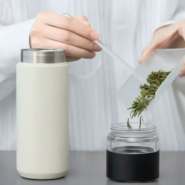 Tasse isotherme avec filtre
