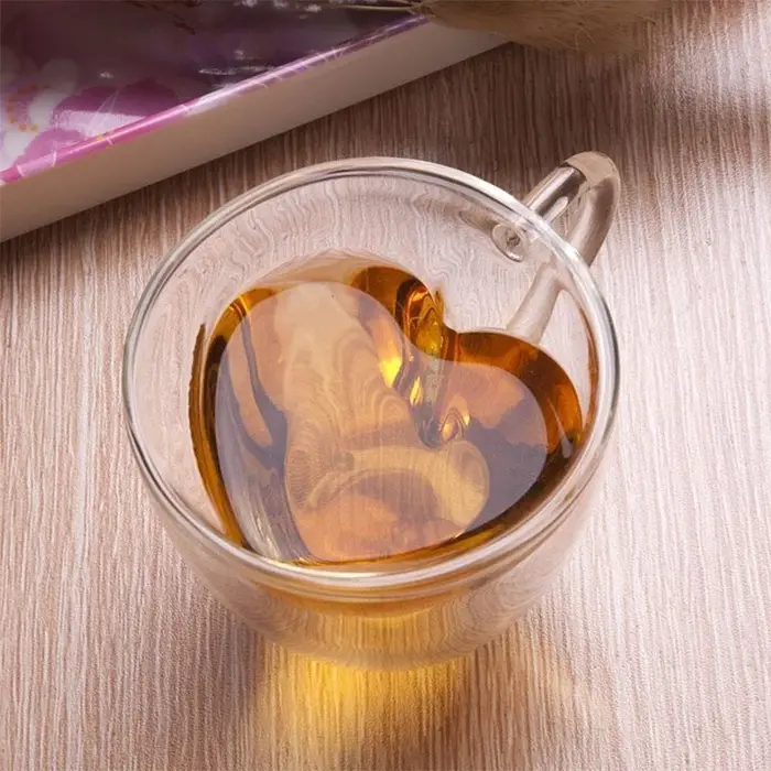 Tasse de voyage à double paroi en forme de cœur