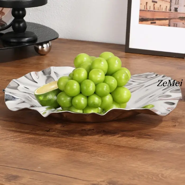 Assiette à fruits de style européen en forme de cercle avec des ondulations