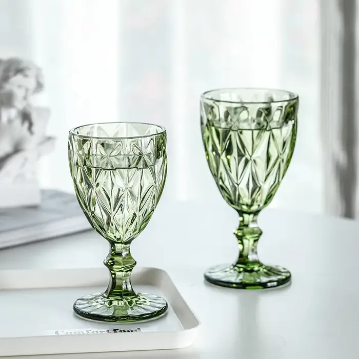 Gobelet de couleur vintage
