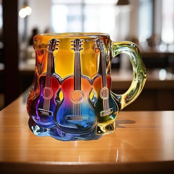 Tasse à café en forme de guitare