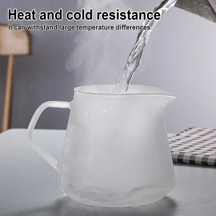 Carafe à café en verre avec poignée